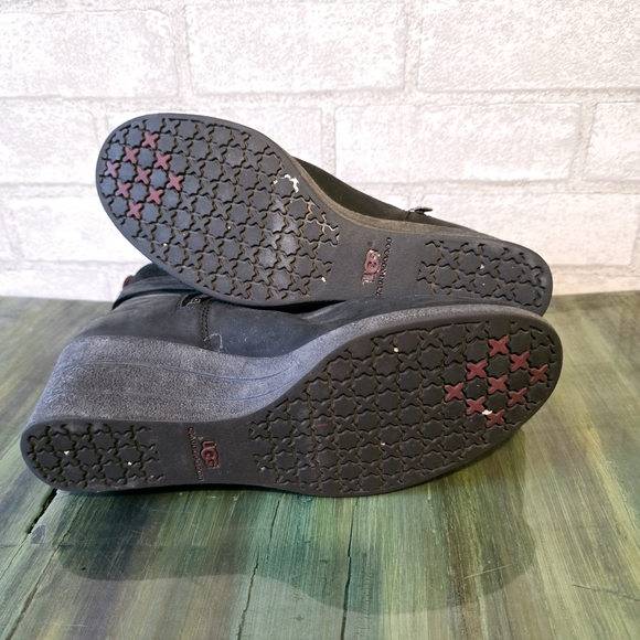 UGG Emalie Waterproof Boots - Picture 7 of 9